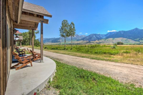 Dreamy Mountain-View Cabin Near Yellowstone!